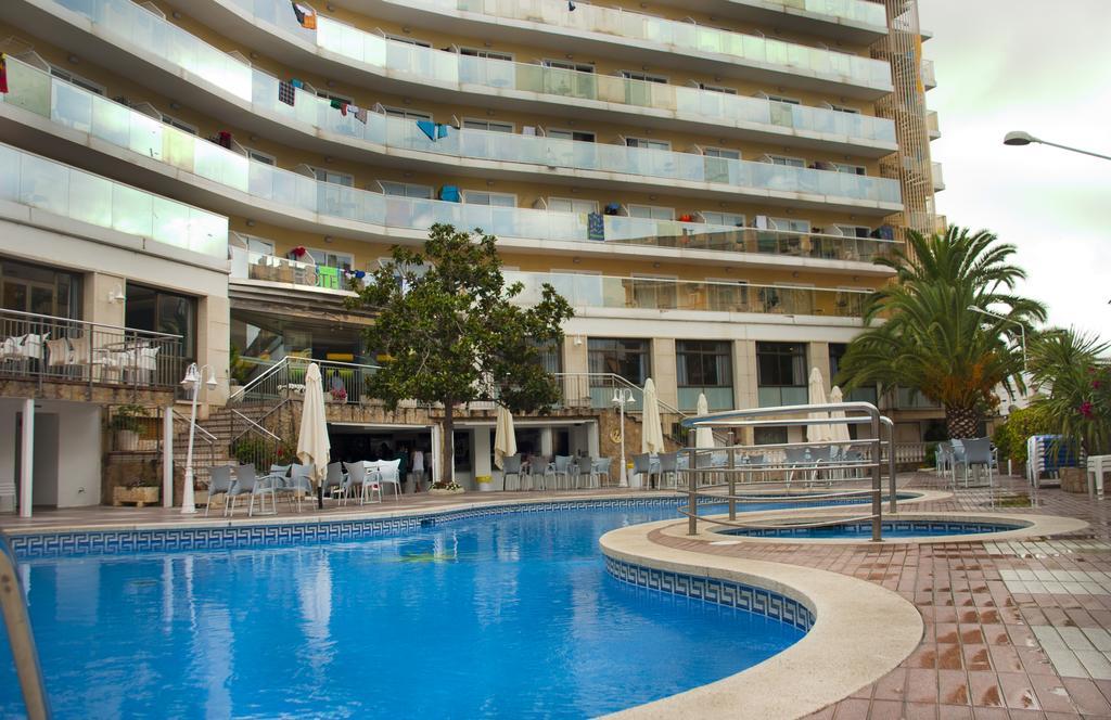 Hotel Esplai Калелья Экстерьер фото