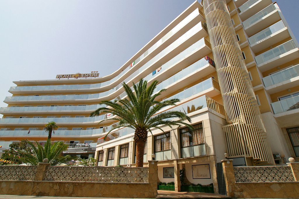 Hotel Esplai Калелья Экстерьер фото